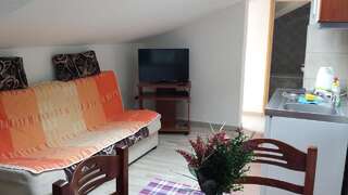 Апартаменты Apartments Milano Херцег-Нови Номер-студио с балконом и видом на море-4